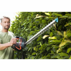 Hedge trimmer Gardena 9835-20 700 W 230 V