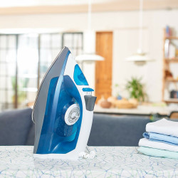 Steam Iron Black & Decker Blue 2200 W