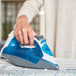 Steam Iron Black & Decker Blue 2200 W