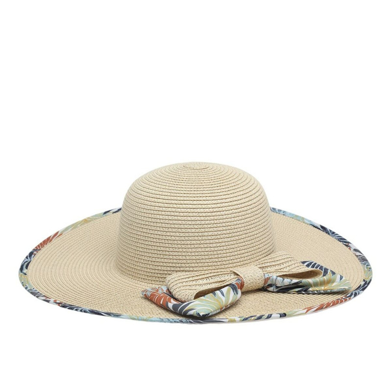 Wide-brimmed Straw Hat Palms