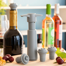 Vacuum Pump and Wine Stoppers Winuum InnovaGoods (4 caps)