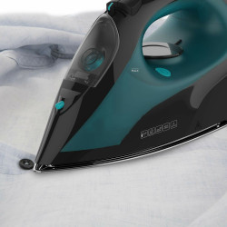 Steam Iron Black & Decker BXIR2403E 2400 W