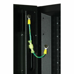 Wall-mounted Rack Cabinet APC AR3100